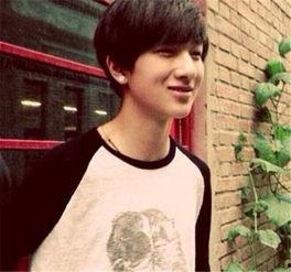 娱乐吃瓜李宏毅视频,娱乐圈幕后趣事大揭秘